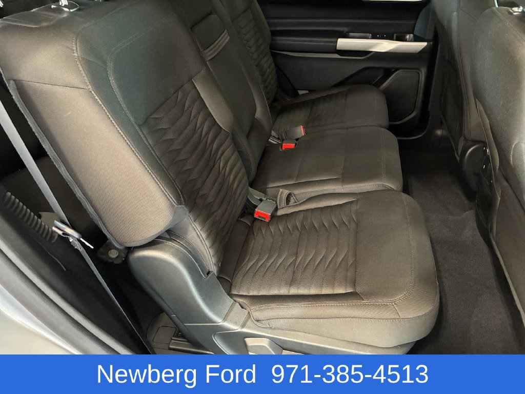 Used 2021 Ford Explorer XLT RWD image 26