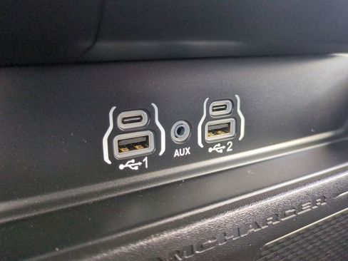 Used 2025 RAM 1500 Big Horn AWD/4WD image 26
