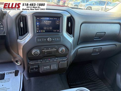 Used 2024 Chevrolet Silverado 2500 Custom w/ Custom Convenience Package image 10
