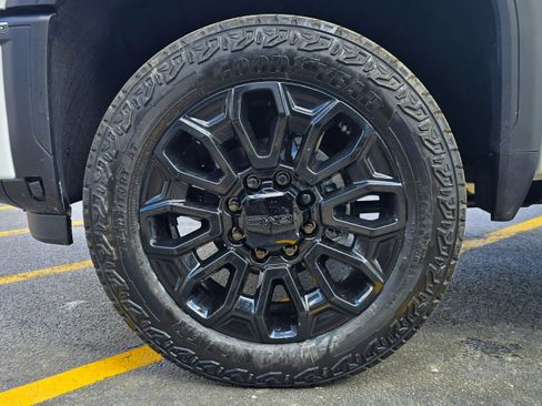 New 2026 GMC Sierra 2500 AT4 w/ AT4 Premium Plus Package image 11