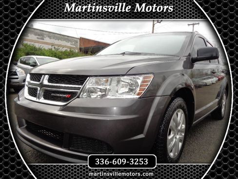 Used 2018 Dodge Journey SE image 1