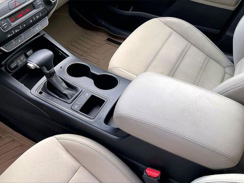 Used 2019 Kia Sorento LX w/ Option Group 020 image 17