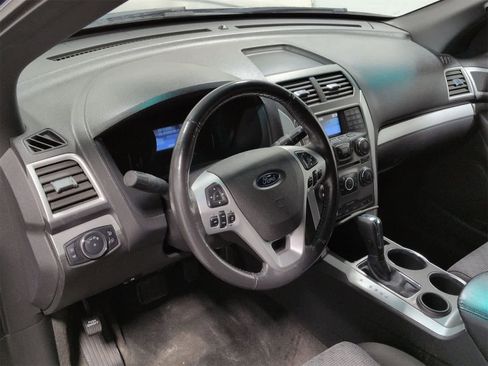Used 2012 Ford Explorer XLT image 10