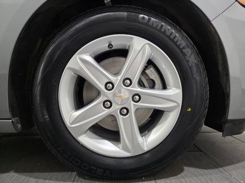 Used 2023 Chevrolet Malibu LS image 25