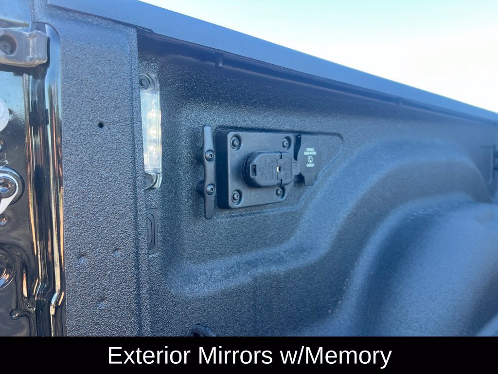 Used 2025 RAM 2500 Laramie AWD/4WD image 14