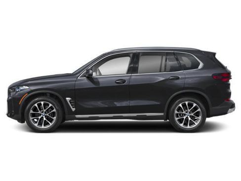 New 2026 BMW X5 xDrive40i w/ Parking Assistance Package image 2
