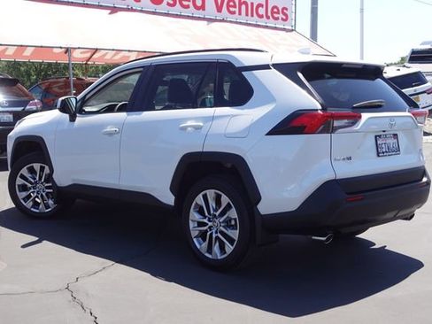 Certified 2023 Toyota RAV4 XLE Premium FWD image 11