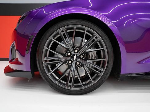 Used 2018 Chevrolet Camaro ZL1 RWD image 34