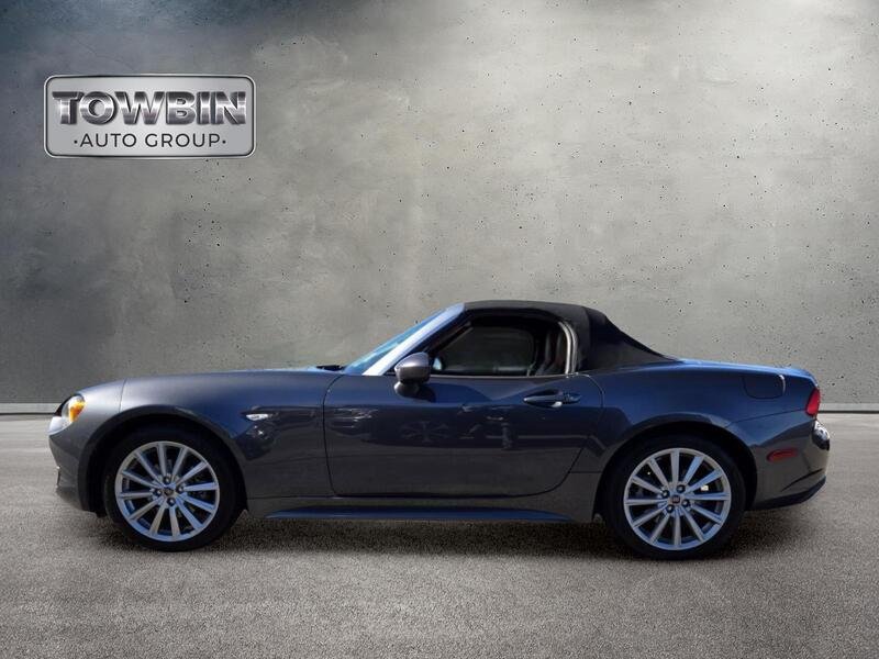 Used 2017 FIAT 124 Spider Lusso RWD image 7