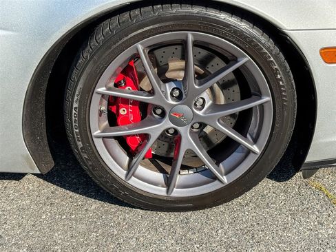 Used 2009 Chevrolet Corvette Z06 RWD image 27