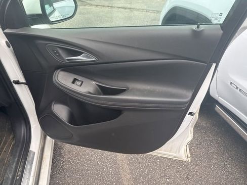 Certified 2022 Buick Encore GX Essence w/ Experience Buick Package image 47