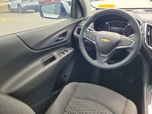 Certified 2024 Chevrolet Equinox LT FWD image 13