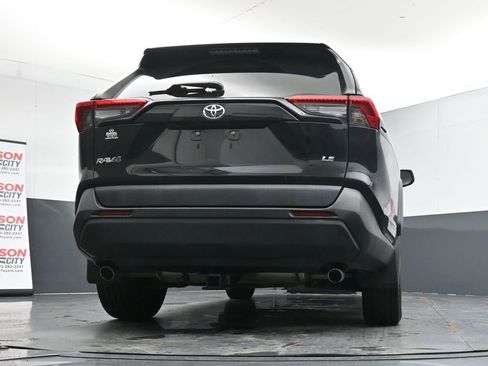 Used 2021 Toyota RAV4 LE image 35