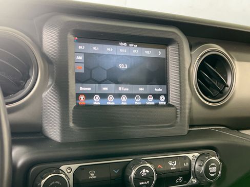 Used 2022 Jeep Gladiator Sport AWD/4WD image 14