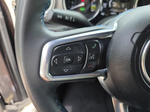 Used 2023 Jeep Wrangler Unlimited Rubicon 4xe AWD/4WD image 28
