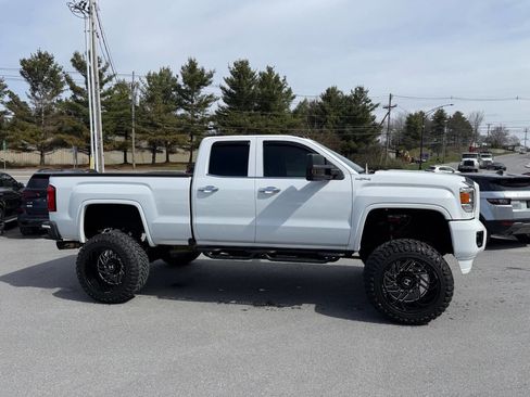 Used 2017 GMC Sierra 2500 SLT w/ Snow Plow Prep Package image 5