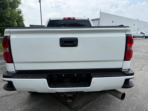 Used 2016 GMC Sierra 2500 SLT w/ All-Terrain HD Package AWD/4WD image 6