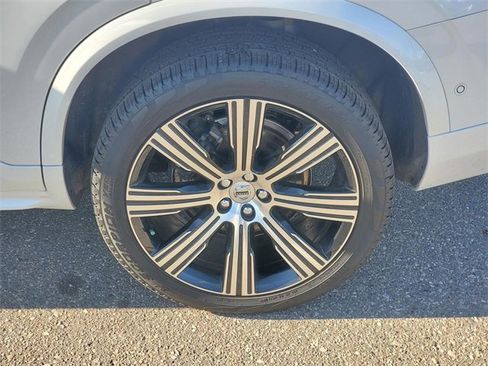 Used 2023 Volvo XC90 B6 Ultimate image 7