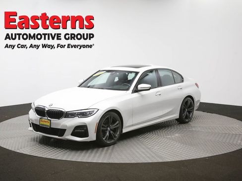 Used 2022 BMW 330i xDrive Sedan w/ M Sport Package image 57