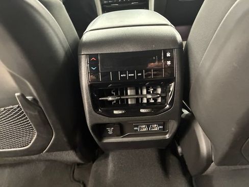 Used 2023 Jeep Grand Cherokee L Laredo AWD/4WD image 19