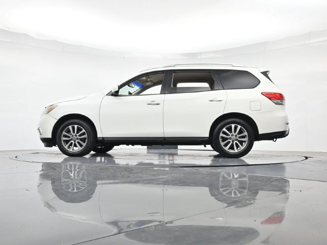 Used 2016 Nissan Pathfinder SV FWD image 40