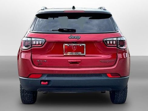 Used 2025 Jeep Compass Trailhawk AWD/4WD image 4