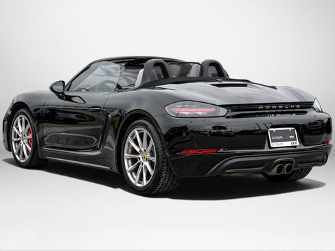 Used 2018 Porsche 718 Boxster S RWD image 13