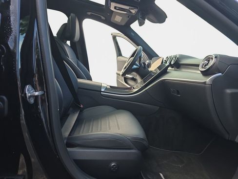 Used 2023 Mercedes-Benz C 300 4MATIC Sedan image 19