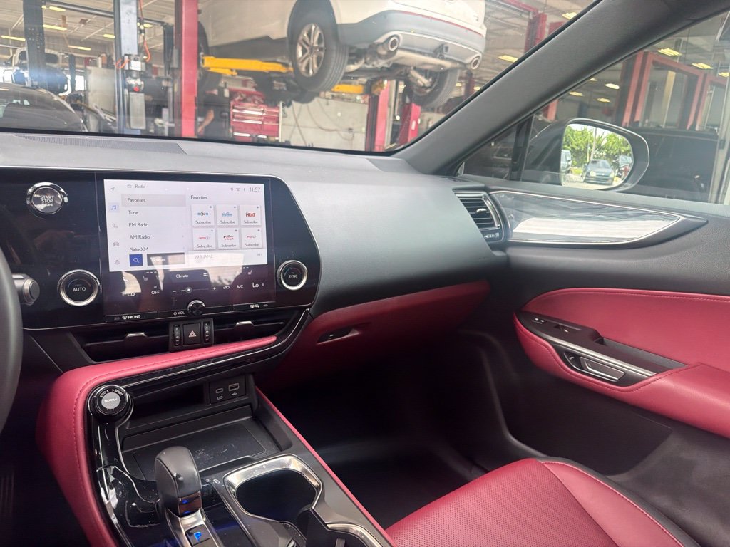 Used 2024 Lexus NX 250 FWD image 23
