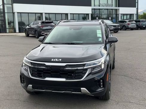 Certified 2025 Kia Seltos SX image 2