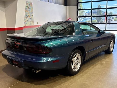 Used 1997 Pontiac Firebird Formula w/ Opt Pkg RWD image 27