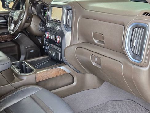 Used 2021 GMC Sierra 2500 Denali w/ Denali Ultimate Package AWD/4WD image 28