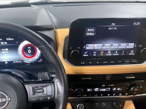 Used 2022 Nissan Rogue Platinum w/ Head-Up Display Package image 19