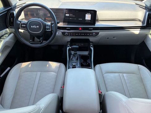 Used 2025 Kia Sorento S w/ Panoramic Sunroof Package FWD image 28