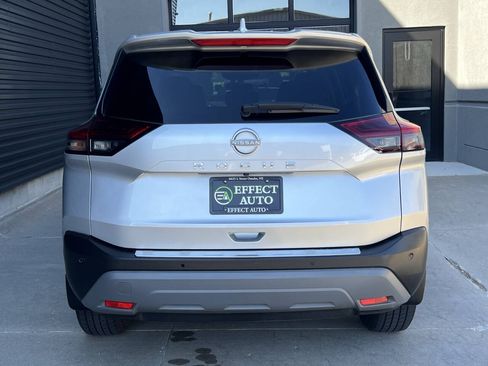 Used 2023 Nissan Rogue SV AWD/4WD image 12