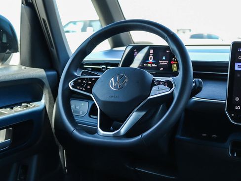 New 2025 Volkswagen ID. Buzz Pro S RWD image 16