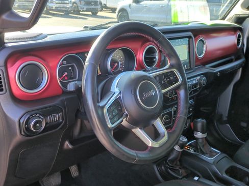 Used 2018 Jeep Wrangler Unlimited Rubicon AWD/4WD image 13