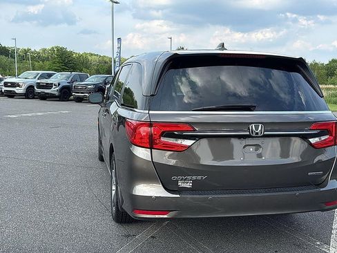 Used 2023 Honda Odyssey Touring image 8