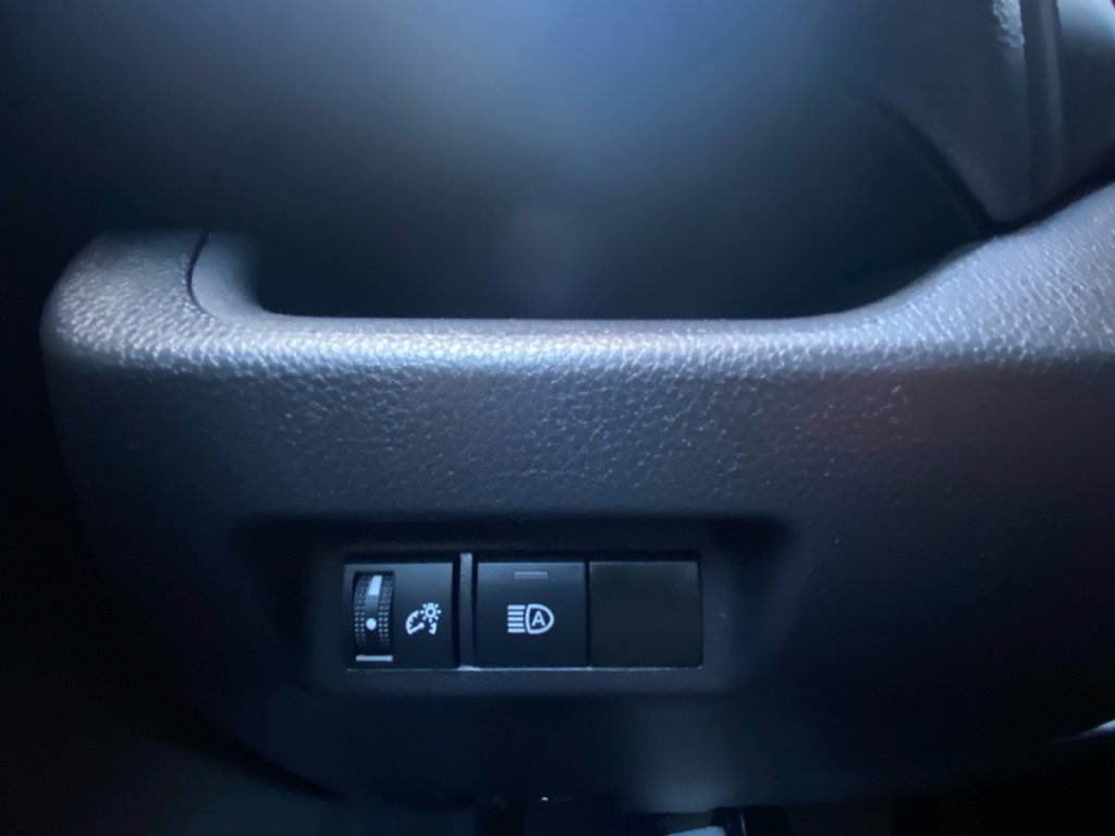 Used 2024 Toyota RAV4 XLE AWD/4WD image 18