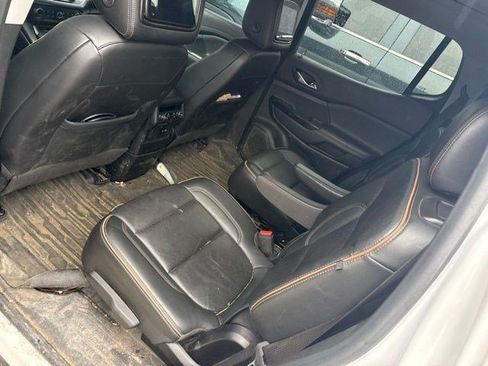 Used 2022 GMC Acadia AT4 w/ Preferred Package AWD/4WD image 32