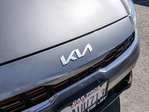 Used 2022 Kia Forte GT-Line w/ GT-Line Premium Package FWD image 4