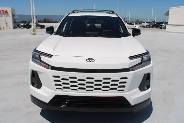 New 2026 Toyota RAV4 SE w/ Convenience Package AWD/4WD image 7
