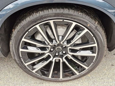 New 2025 Volvo XC90 B6 Ultra w/ Lounge Package image 5