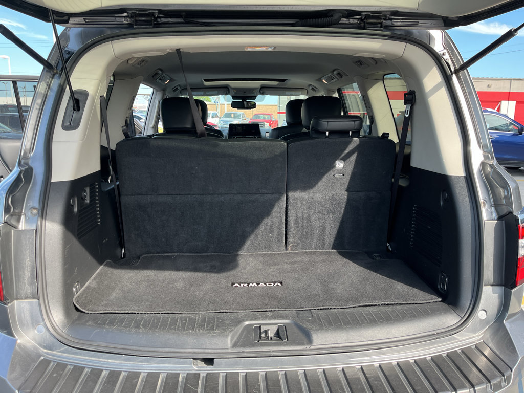 Used 2024 Nissan Armada SL w/ Captain's Chairs Package AWD/4WD image 39