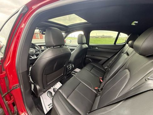 Used 2022 Alfa Romeo Stelvio Sprint image 11