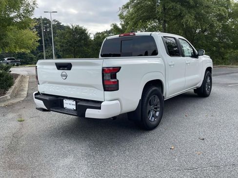 New 2025 Nissan Frontier SV RWD image 5