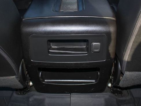 Used 2018 GMC Sierra 3500 SLT w/ Duramax Plus Package image 15