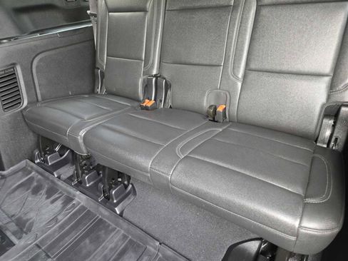 Certified 2024 Chevrolet Suburban Z71 w/ Luxury Package image 29