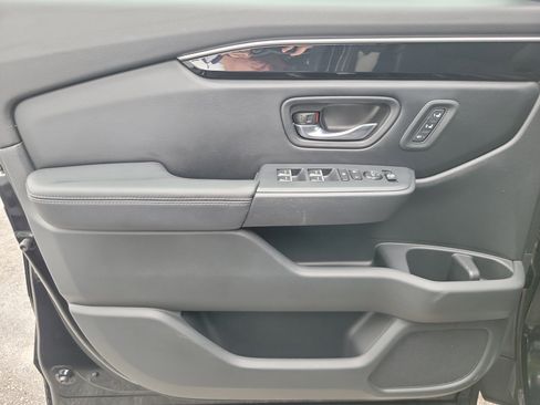 Used 2023 Honda Pilot EX-L image 19