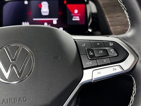 Used 2025 Volkswagen Atlas SEL AWD/4WD image 25